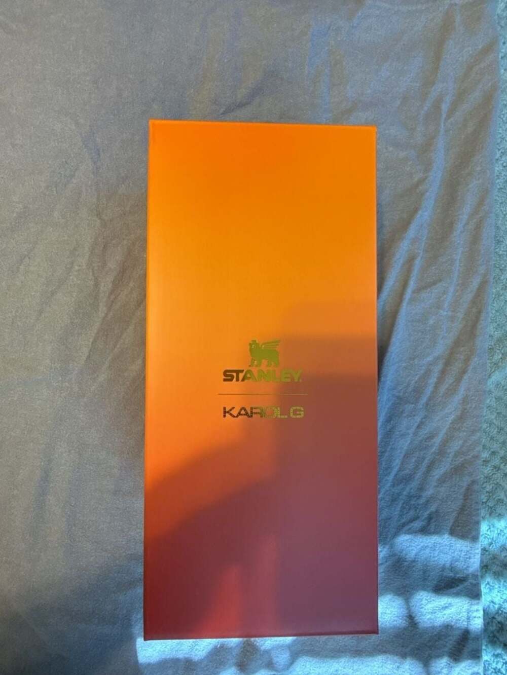 Stanley x Karol G Quencher H2.0 FlowState 40oz Tumbler Bichota Season Edition - Picture 2 of 2